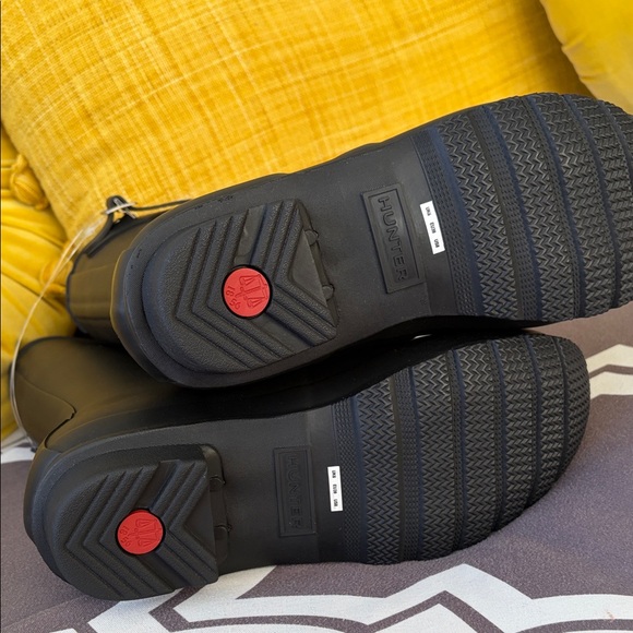 Hunter Classic Black Boots - Picture 7 of 12